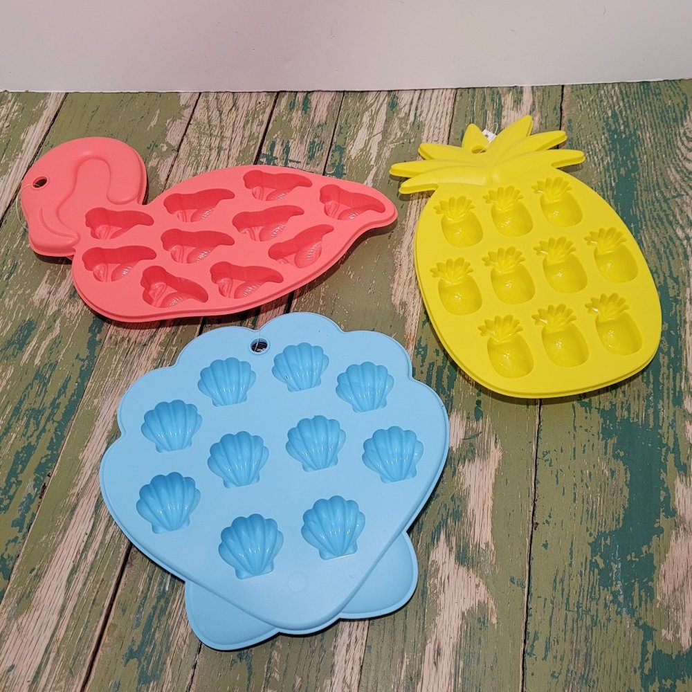 Set of 3 PCS Summer Ice Cube Tray Molds Pineapple Flamingo Seashell